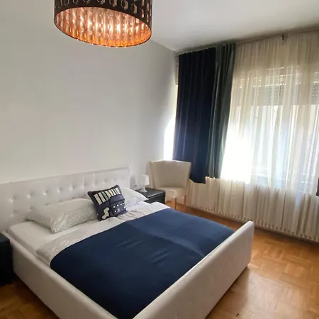 Apartment Promenade Near The Danube Budapest
