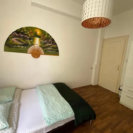 Apartment Promenade Near The Danube *
